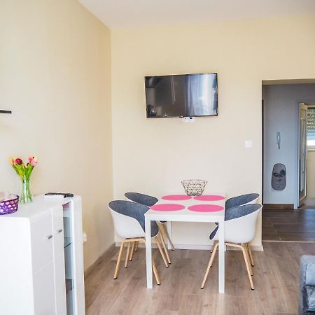Holiday Apartmanhaz هاركاني المظهر الخارجي الصورة