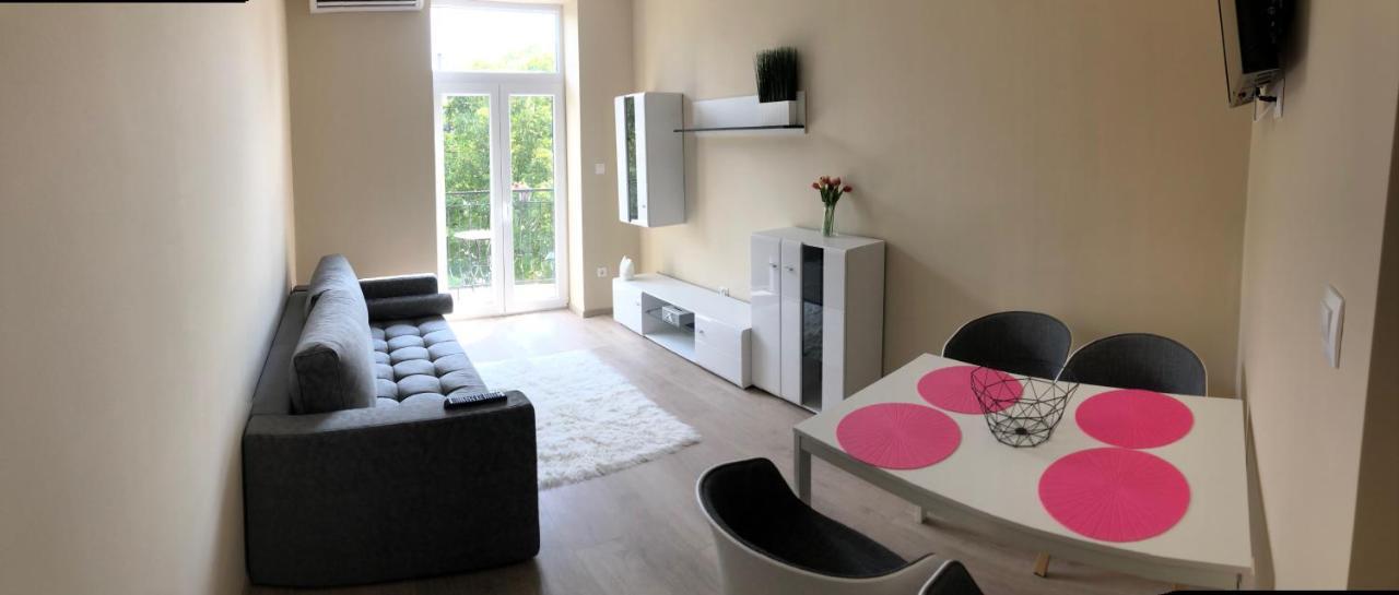 Holiday Apartmanhaz هاركاني المظهر الخارجي الصورة