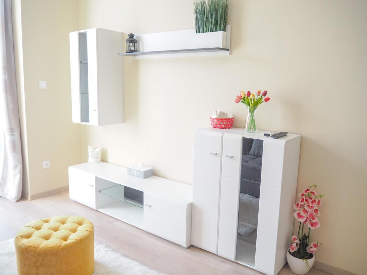 Holiday Apartmanhaz هاركاني المظهر الخارجي الصورة