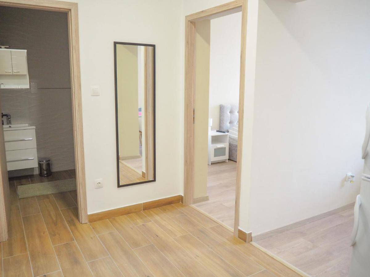 Holiday Apartmanhaz هاركاني المظهر الخارجي الصورة
